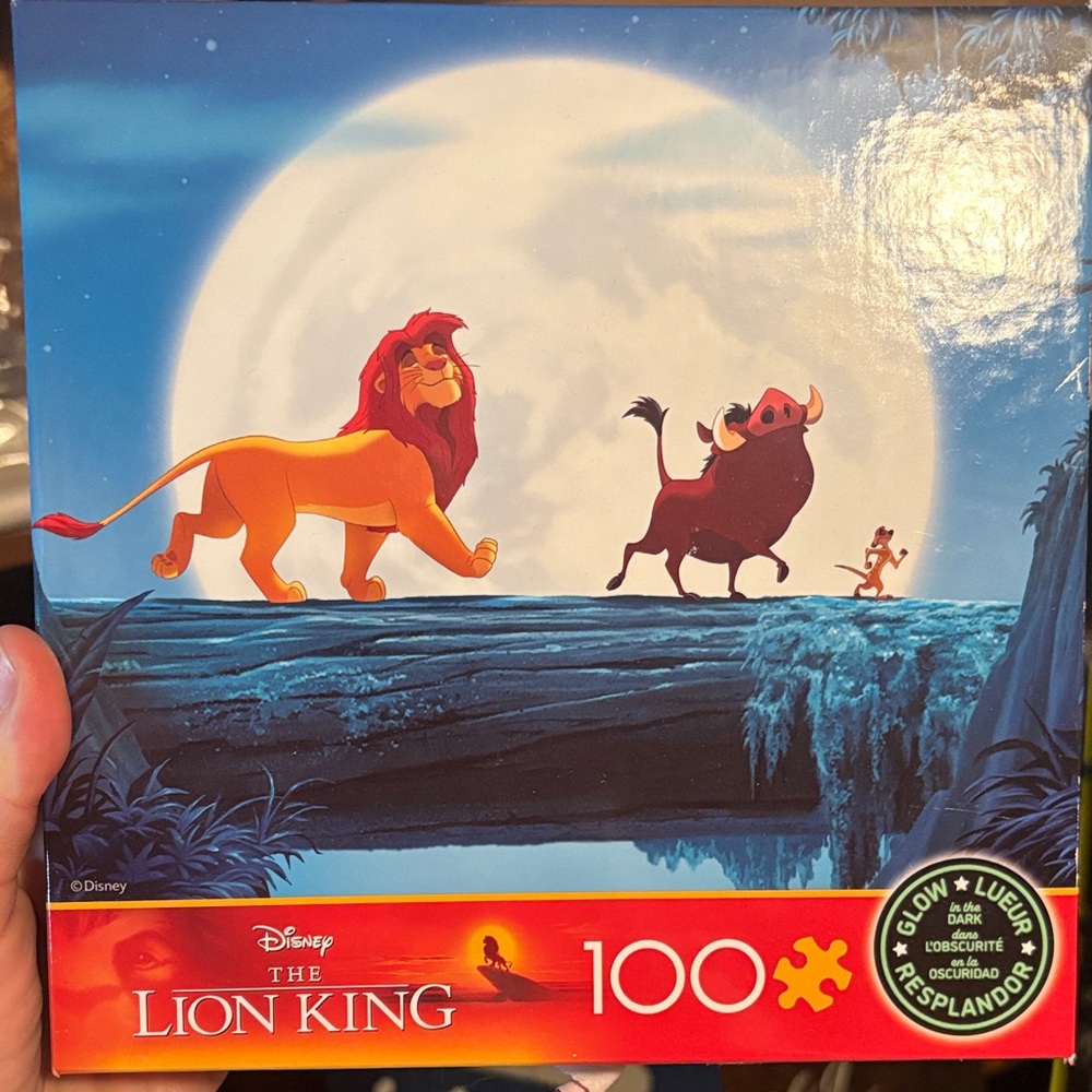 Disney The Lion King Glow-in-the-Dark Puzzle - Blue and Red
